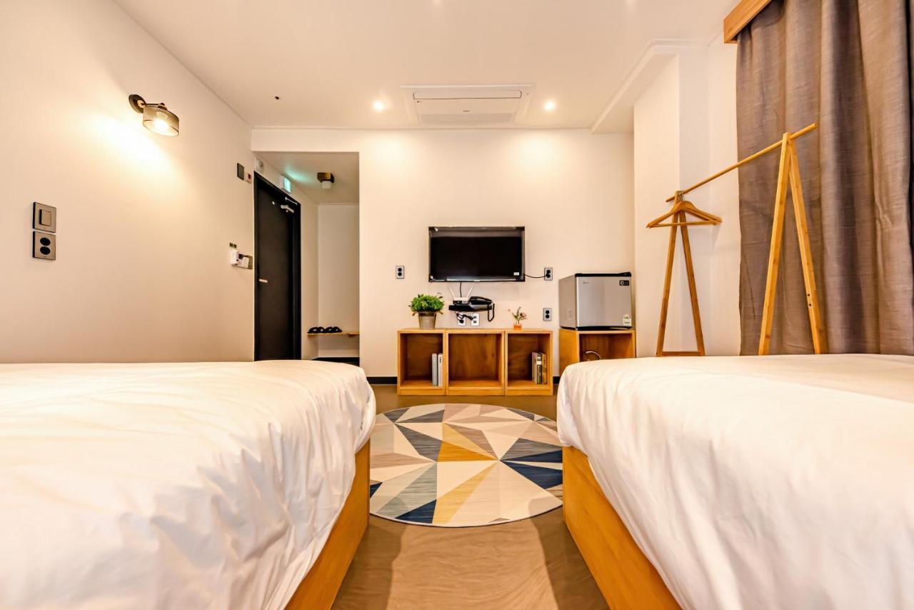 The Jade Hotel Чеджудо Экстерьер фото